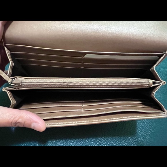 Authentic Gucci wallet - Picture 5 of 5